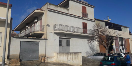 Casa singola con garage a ROSOLINI